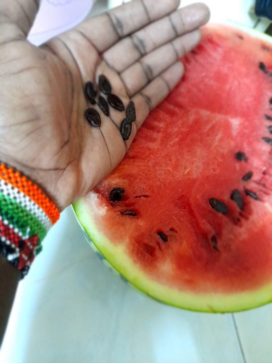CookwithA's tweet photo. The best fruit to Boost your emmune system, very refreshing taste,fantastic for your skin as well. https://t.co/a2UufhOGwq