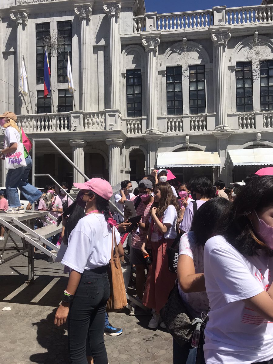 Itsurgirlbien_'s tweet photo. may pinag kakagulohan kanina, naks naman talaga! @iamikapajares 💗 https://t.co/DTzSitH0NK