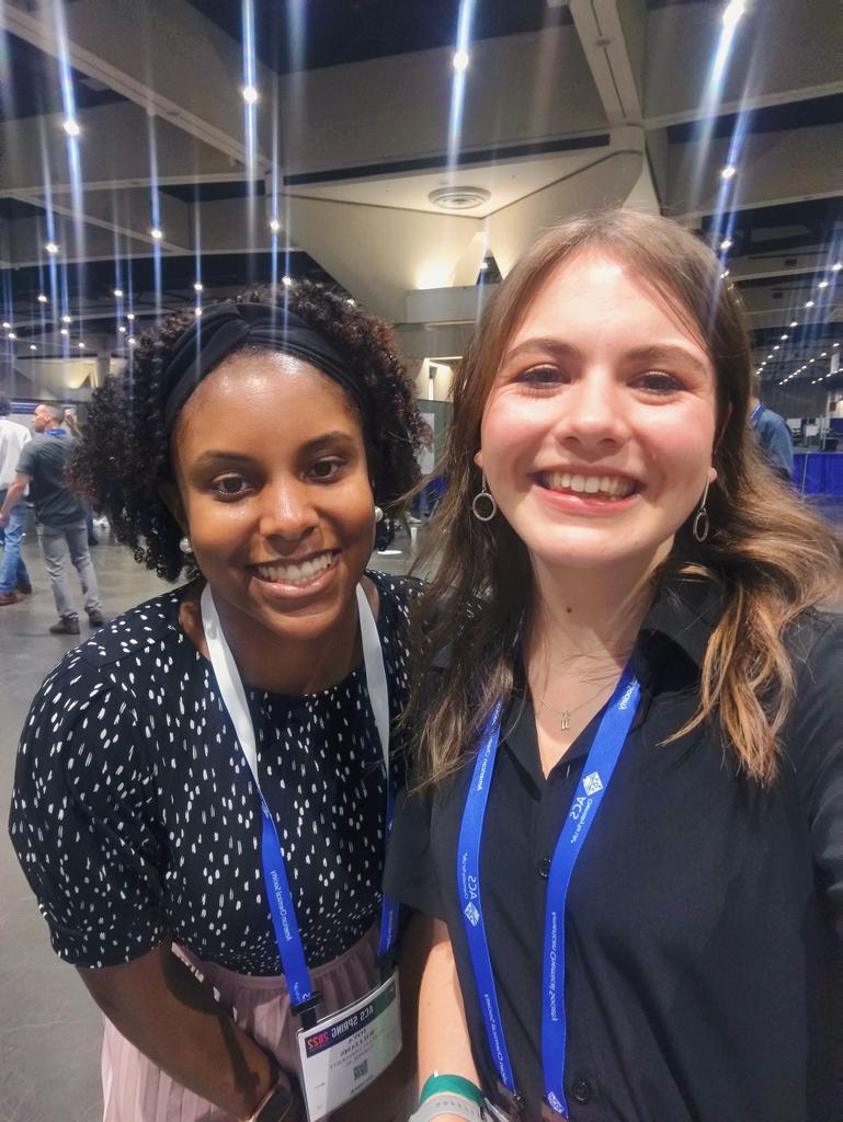 Caught up in person with <a href="/chemist2dye4/">Tova N. Williams, Ph.D.</a> a year after she was part of our <a href="/WomenInChem_UoM/">Women in Chemistry at UoM</a> virtual IWD event!! So amazing to finally meet you properly Tova! Good luck with your group and hope we meet again! #ACSSpring2022