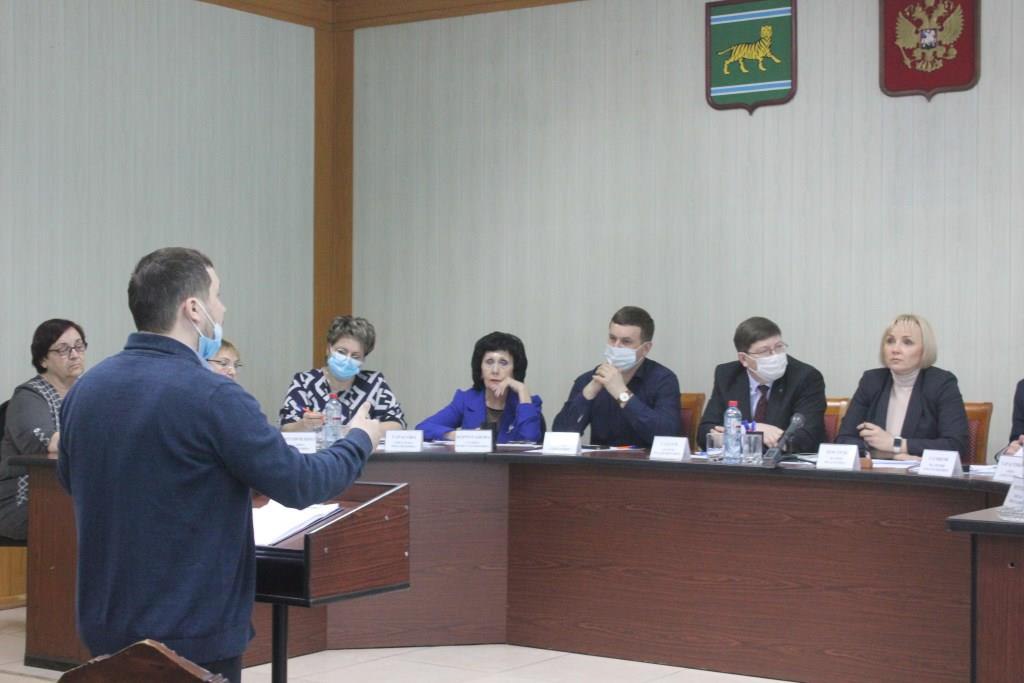 👍 Новый глава вскоре появится у Ленинского района

На пост претендуют четверо:

✅ Константин Мешенков
✅ Константин Ананьев
✅ Елена Кривошеева
✅ Николай Белик.

Все они предоставили полный пакет документов и были допущены для участия в выборах главы… t2p.pw/CbDv4UMoQO