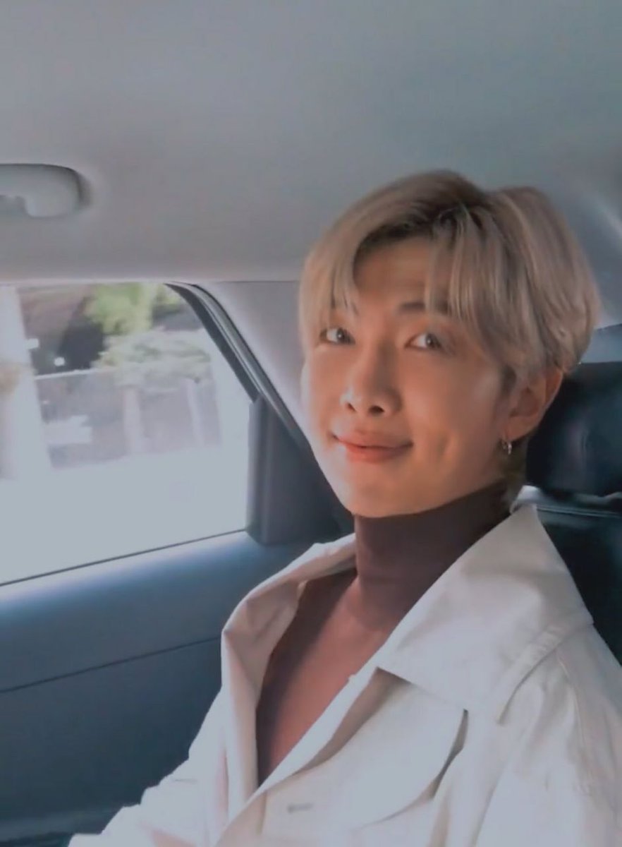 joonieStanner's tweet photo. hi everyone !!
 This is a new account dedicated to posting #namjoon pics.

Pls rt &amp; like to support 💜 https://t.co/V1kuqw6BuP