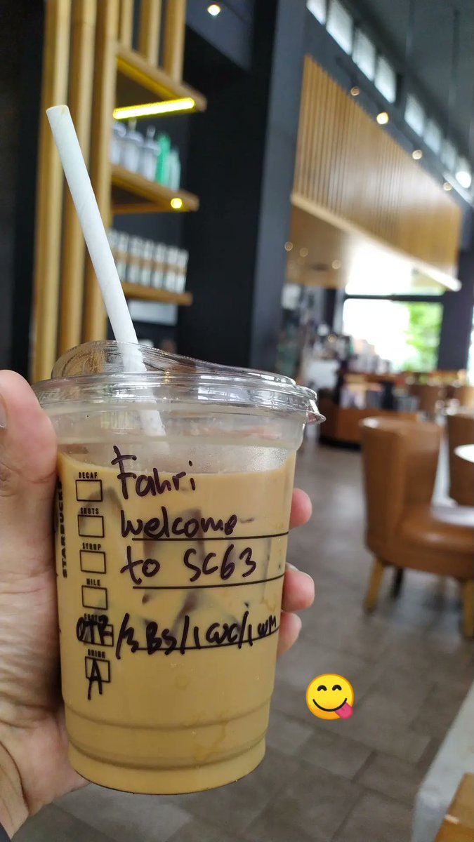 quitebeach's tweet photo. @swextdemon nimbrung ah, buat yg suka kopi bgt, ini recipe favorit gue, ukuran grande
-Americano on the rock (full/extra ice)
-3 brown sugar
-1 shot liquid whipp cream
-1 shot milk https://t.co/tcICiHscIF