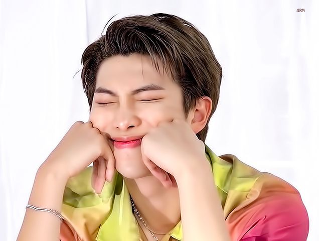 joonieStanner's tweet photo. #namjoon #kimNamjoon #RM #joonie #BTSRM #BTS #joon https://t.co/PcY7ZekW5d