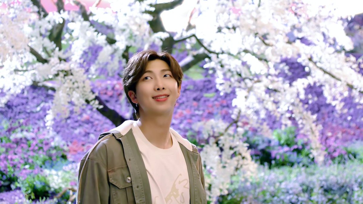 joonieStanner's tweet photo. #namjoon #kimNamjoon #RM #joonie #BTSRM #BTS https://t.co/IsY0mFwNsv