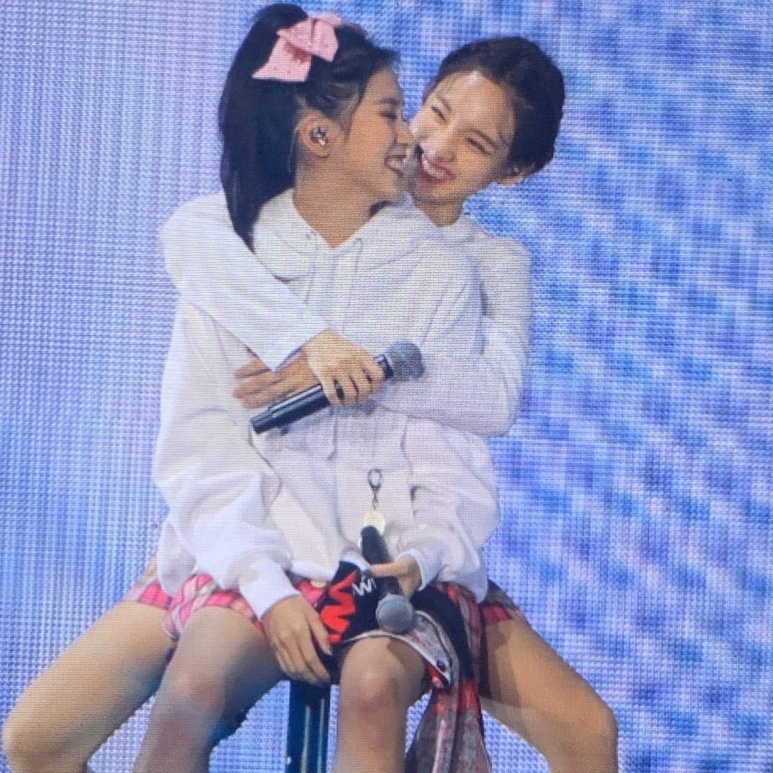 myoimnlvr's tweet photo. nayeon saying she couldn't act naughty around mina because she just want to be kind and take care of her 🥺 https://t.co/b6YeX90q8t