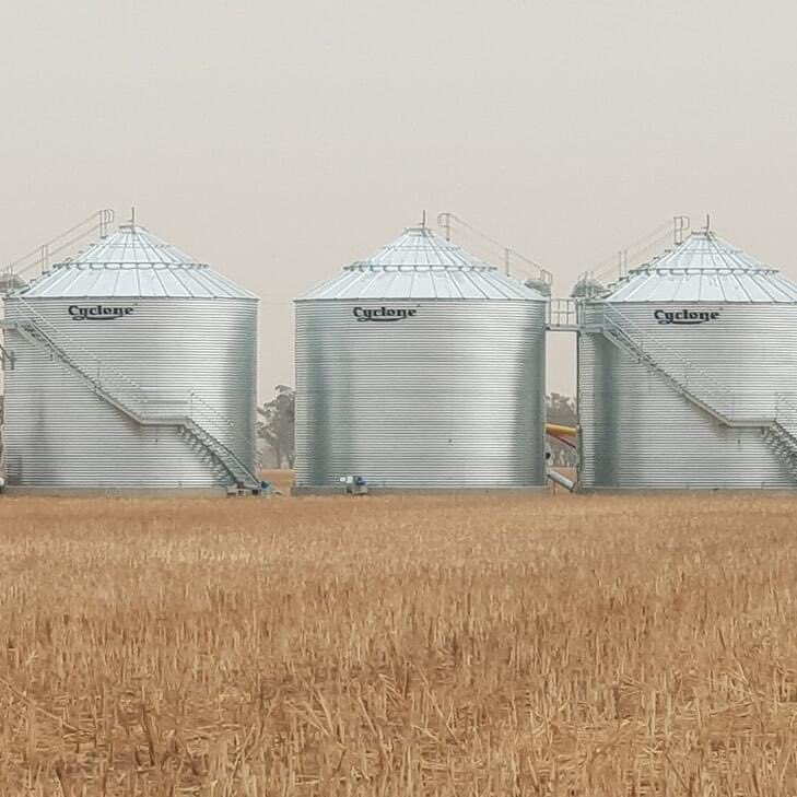 This week, we're taking a walk down memory lane, through some of our past projects.

The first is from Temora, Southern NSW.

This one featured 3, 450 tonne Cyclone Silos, Optimum-designed spiral staircase and 3-phase electric unloading augers. https://t.co/2c29uoTxC1