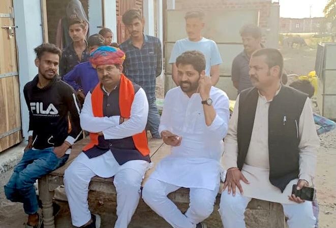 baljeet4bjp's tweet photo. लोकप्रिय सांसद श्री @MahendraForBJP जी के साथ आष्टा क्षेत्र के सम्मानीयगणो से भेट कर आशिर्वाद प्राप्त किया। @BJP4MP
#ashtamp https://t.co/2ExLDFVr4o