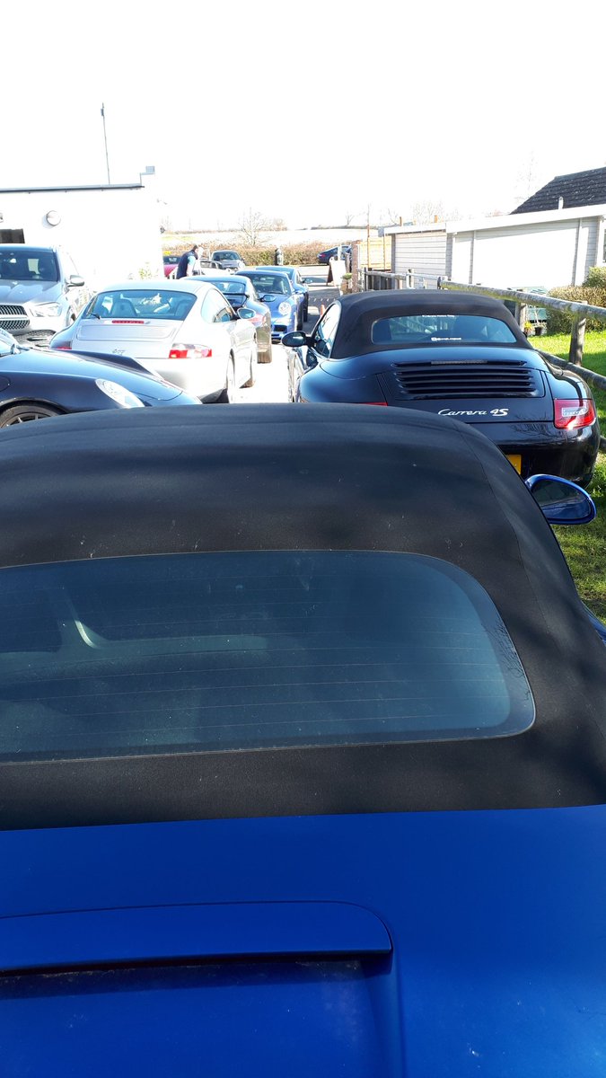 R9Porsche's tweet photo. Sunday was a gorgeous driving day! We had a fab visit to @gilksgaragecafe with some convoys before and after. We played the game of how many Porsches could we fit in their car park 😁 Highly recommend it for a visit! https://t.co/Bpz2sInfCh