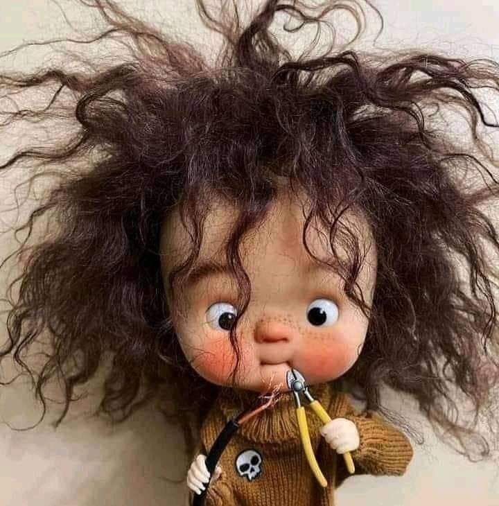 نصيحة مني ..
لا تخسري رجلا رأى وجهكِ بدون مكياج ومازل يحبكِ . !💞🙃🤪
صباح الورد غوالي ❤️