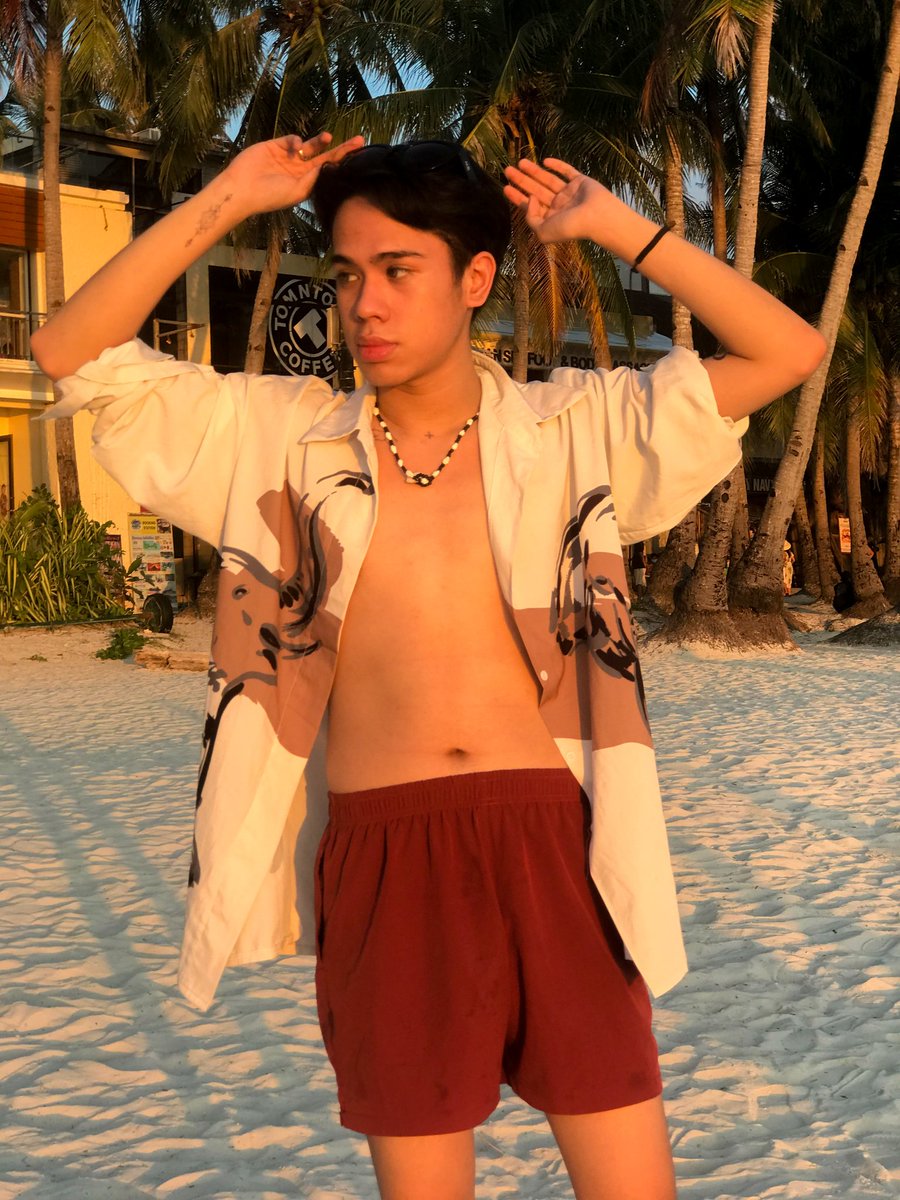 dtcsamsonnn's tweet photo. Yellow 💛✨ https://t.co/JXTwJwcixW