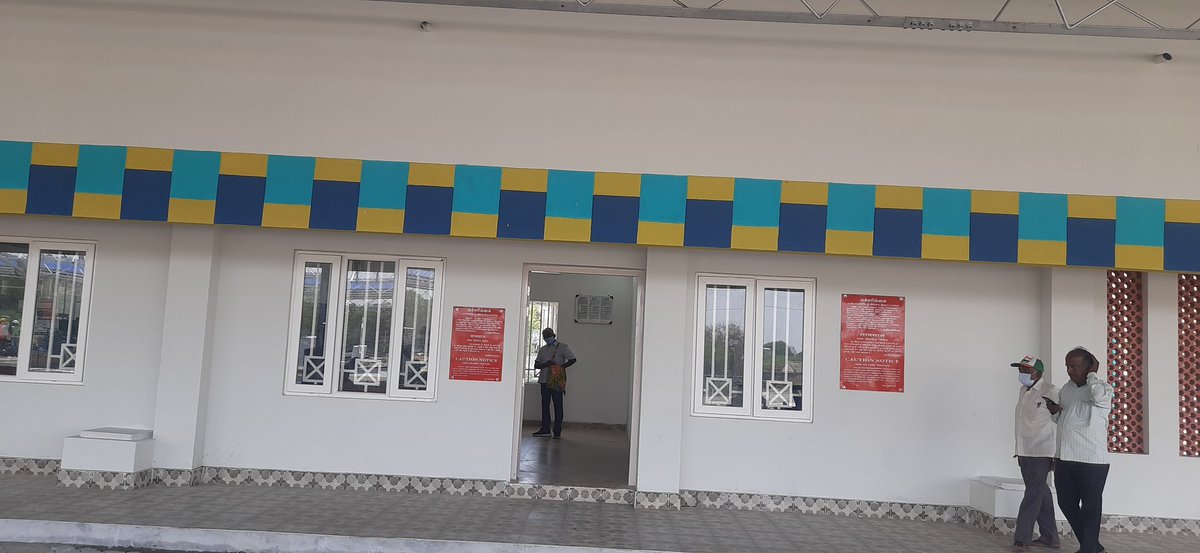 drmmadurai's tweet photo. #Satur Railway station's new station building with ramp plus car/Two wheeler parking beneath the #stationbuilding, on completion of #doubling project @RailMinIndia @GMSRailway @pibchennai https://t.co/dAoshikJ5n