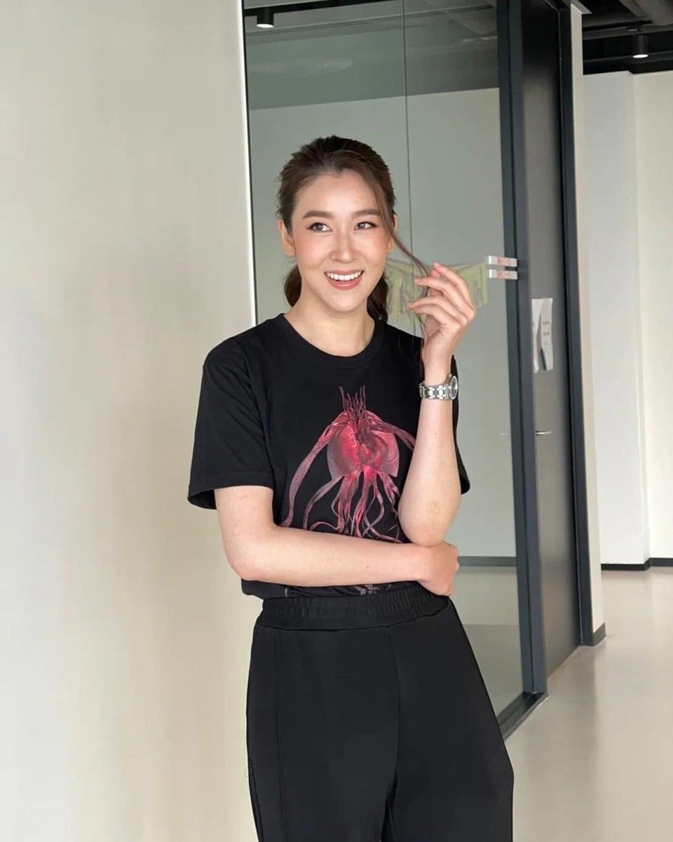 CheernyLover's tweet photo. เป็นกำลังใจให้ผู้จัดคนเก่งของน้องนะคะ @CheerNy14 พช เก่งทุกอย่างจริงๆ #กระสือลำซิ่ง ปังแน่นอน ทีมดูย้อนหลังถือป้ายไฟเชียร์อยู่กงเน้ค่า ! เย้! 🥳👏🏻💪🏻💪🏻🎉💙💙💙🎥🎞🖥🎬🎤🎧
📸 ขอบคุณเจ้าของภาพค่า
#กระสือลำซิ่ง
#รักทิคัมฤทธิ์ธา
#CheerUpTHIKAM
#CheerUpEntertainment https://t.co/ulLZ2Cz9Ez