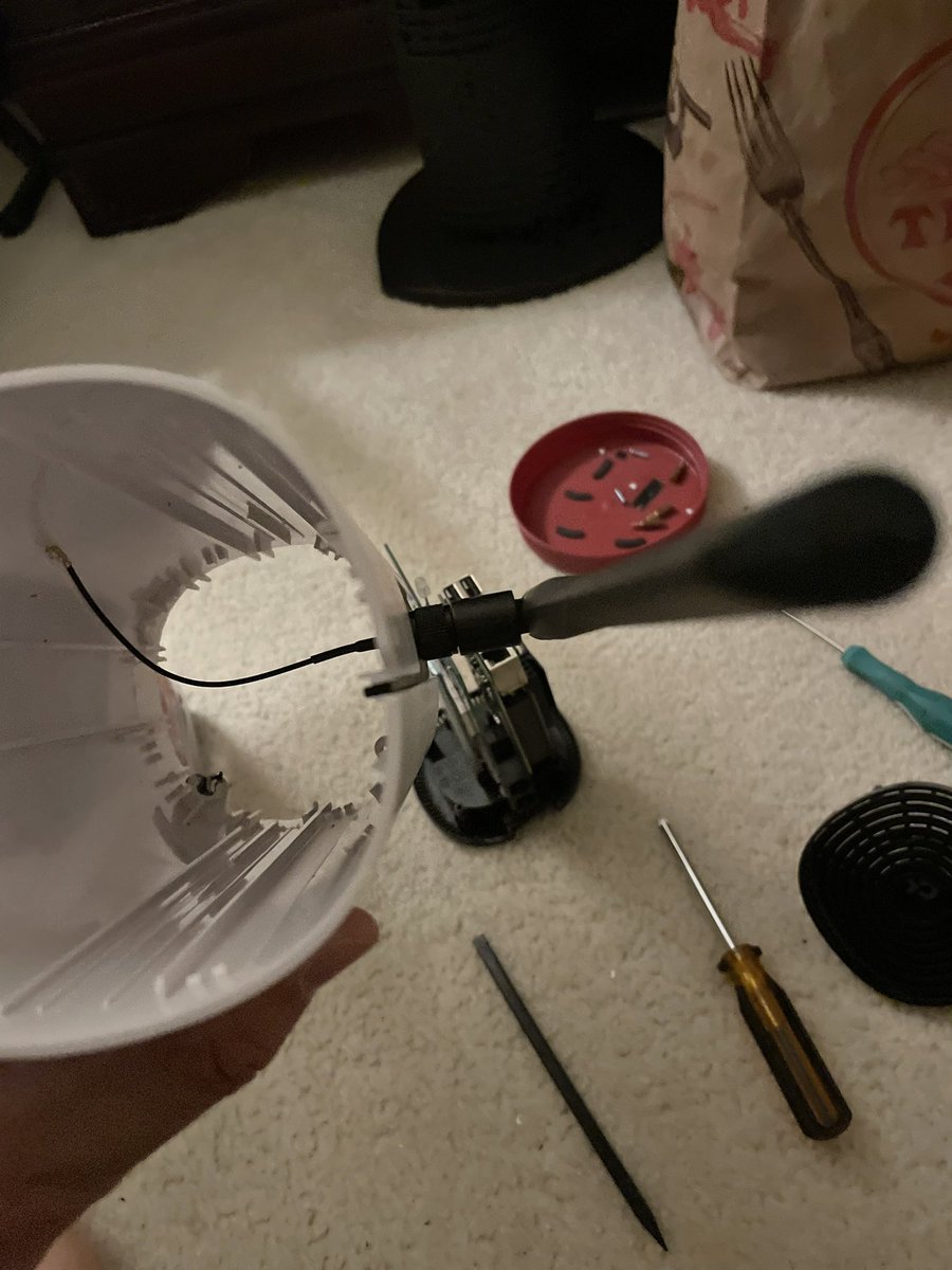 3N0RYM's tweet photo. #helium #hnt #dataonly #incognito #router @helium https://t.co/VulVYRNAYh