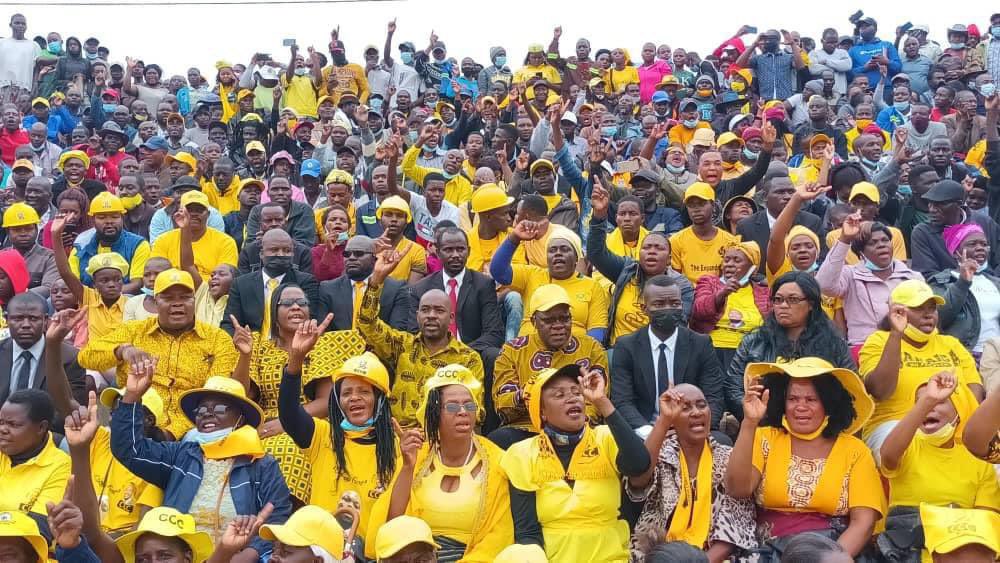 's tweet image. In 1999 we founded &amp;amp; launched the old &amp;amp; past Red party, we had huge momentum. But THIS TIME, the yellow #CCC wave and momentum is too much, So fresh,So amplified,So electric! #Godisinit &amp;amp; #Citizensareinit. We have come to triple things. We’re Triple C!