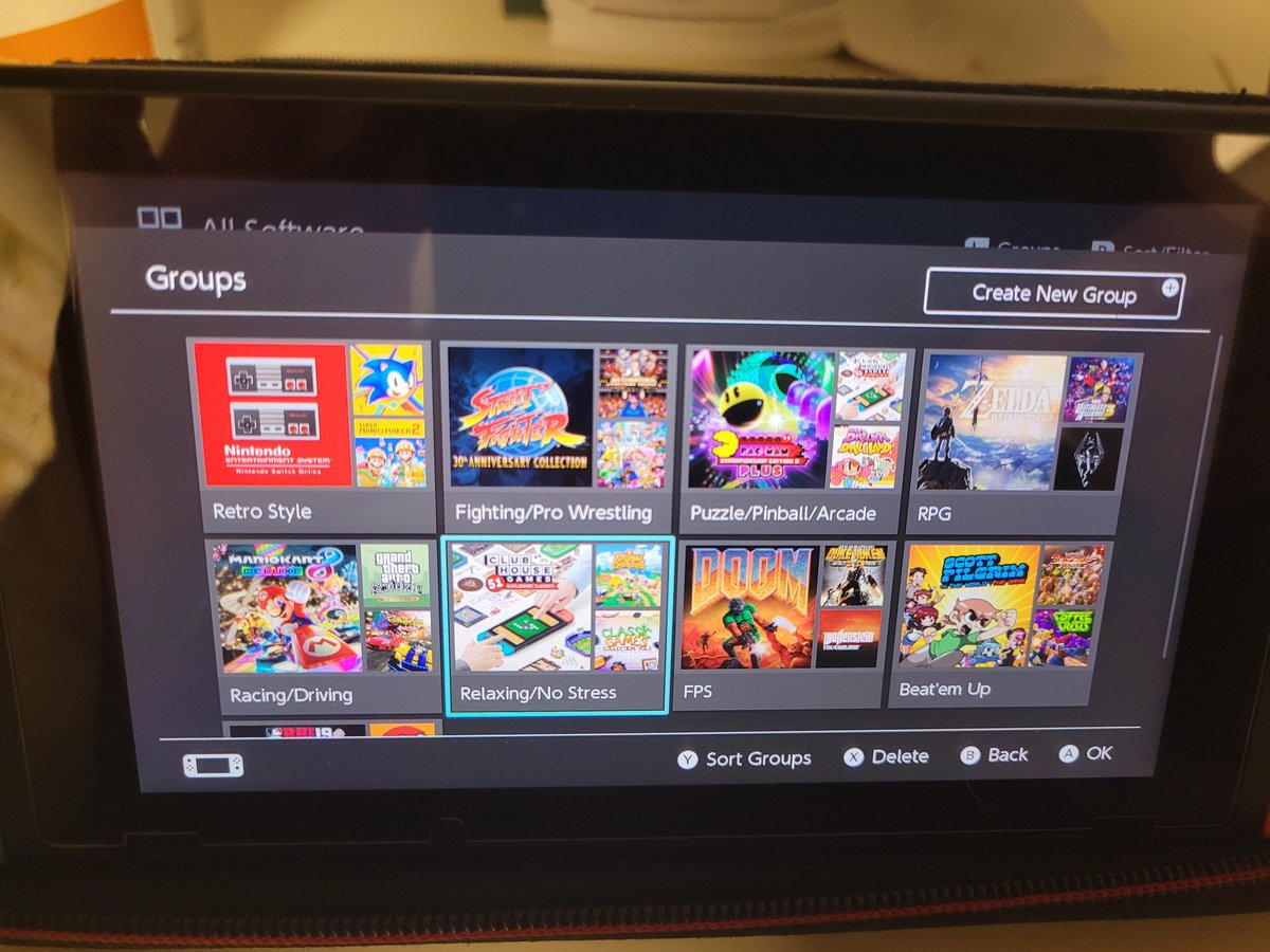 silveredgrunion's tweet image. Nintendo gave us folders! #NintendoSwitch #switchupdate
