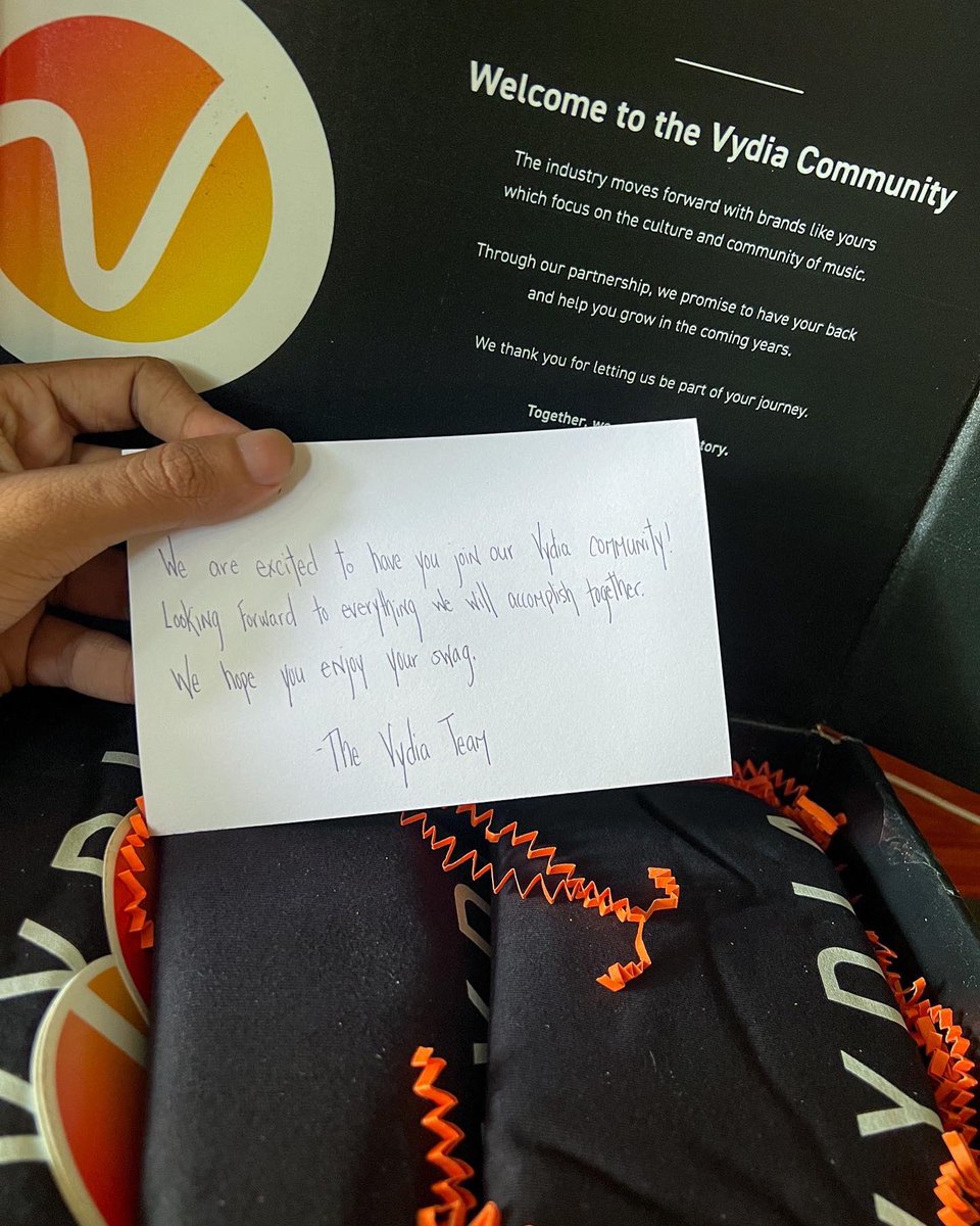 I would like to thank the @vydiaofficial Team for sending me this gift pack and for giving me the opportunity to work in partnership with them.

Highly appreciate the amazing support as well. ❤️

#Vydia #PoweredbyVydia #MusicBusiness