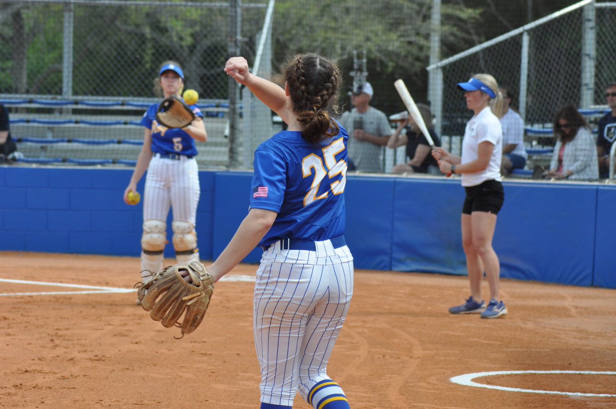 tfasoftball's tweet photo. We’re back! Home game vs Winter Park at the PSAC at 6:00! #ChampionshipMindset @TFA_Athletics https://t.co/1jihIzBa3y