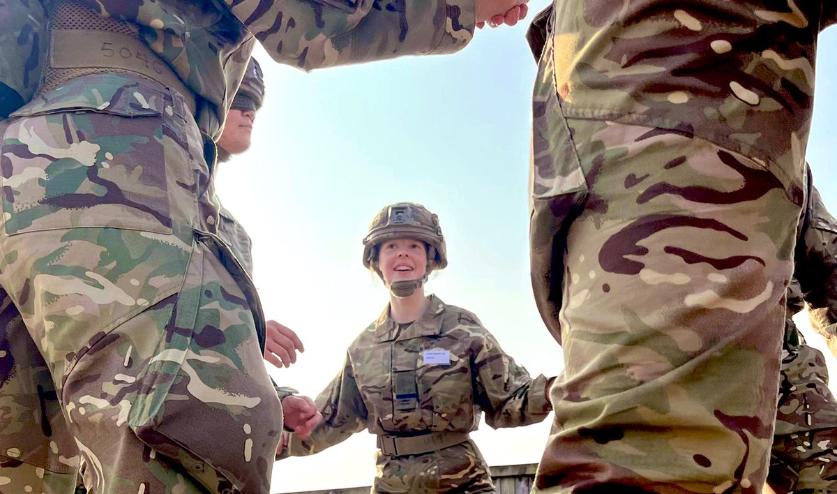 CO_AFC's tweet photo. Week 3 for Cambrai Company and the sun is shining ☀️ . Already, strong teams are forming and leaders are emerging. #teamwork is everything. 🇬🇧 🪖 💂🏾‍♀️ 💪🏼 https://t.co/Li2fh8TqFC