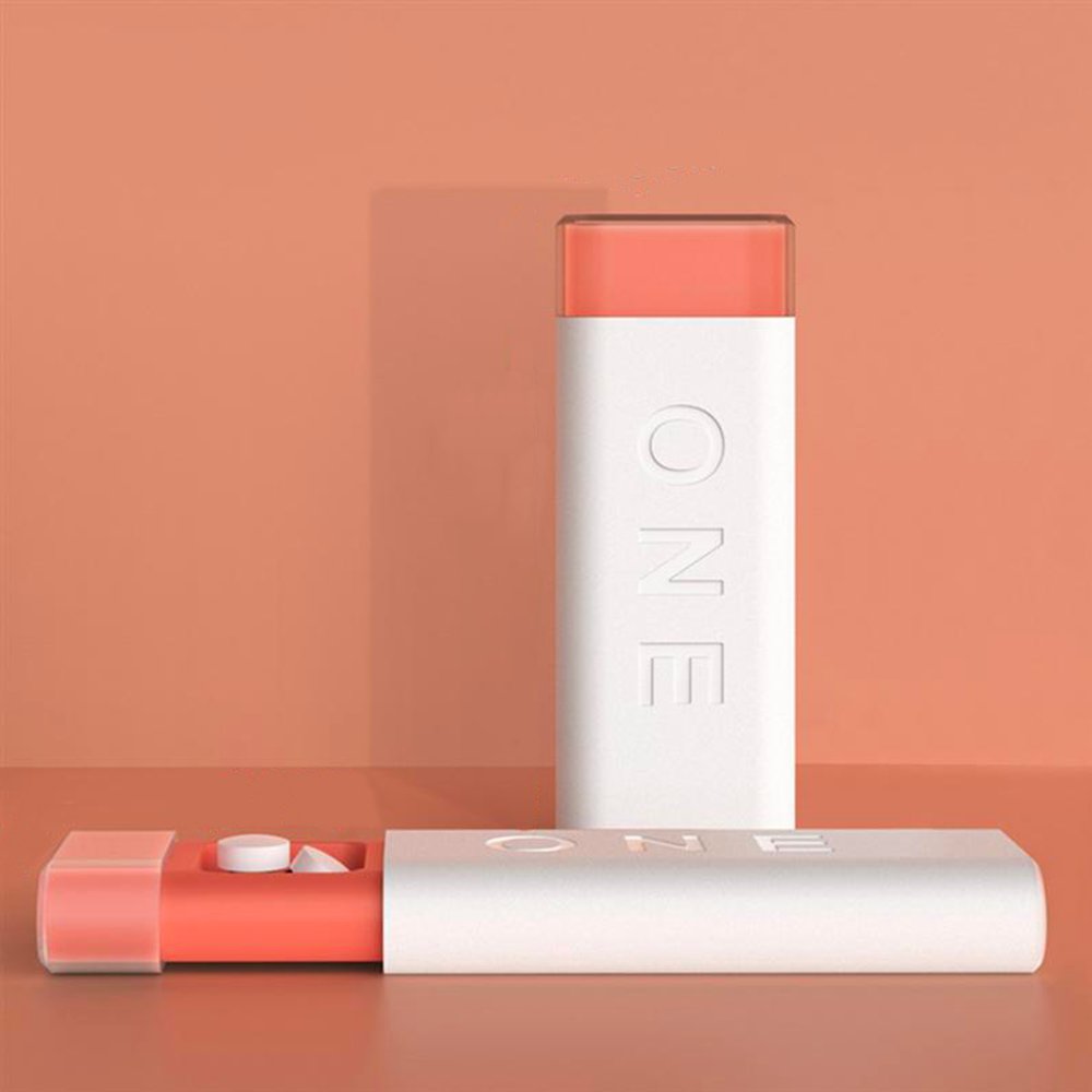 MesmerizeD_it's tweet image. The stylish and minimalist One pillbox will help you keep all your medicines organized, safe, and hygienic. 

Visit: mesmerized.it/products/one-p…

#pillowbox #minimalist #stylish #organized #safe