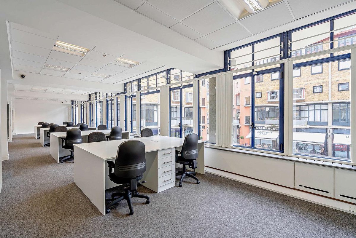 _SouthwarkIntro's tweet photo. This #London #office at 9-10 Copper Row is everything your business needs.

2,238 sq ft of #workspace in a converted #Bermondsey warehouse. Fully fitted with kitchenette, meetings rooms, and private offices.

Enquire now at https://t.co/wDErn37q76

#Londonoffice #londonbusiness https://t.co/GWZSneWspv