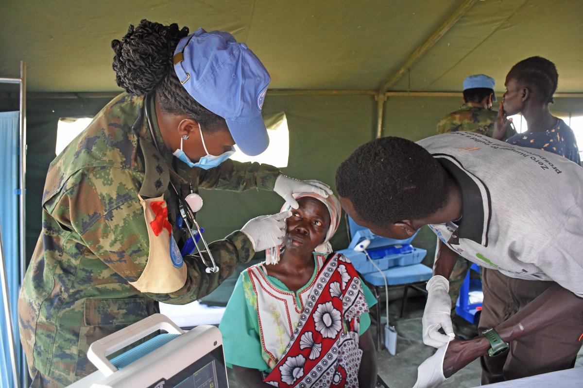 unmissmedia's tweet photo. #PatrollingForPeace 🕊️ is something #UNMISS peacekeepers from #Rwanda 🇷🇼do regularly.
In Gorom, #SouthSudan🇸🇸, Rwandan Blue Helmets:
➡️spoke with community members + leaders about the security situation
➡️gave free medical checks to some 180 people
Thank you Rwanda!
#A4P https://t.co/ntQEgXILxM