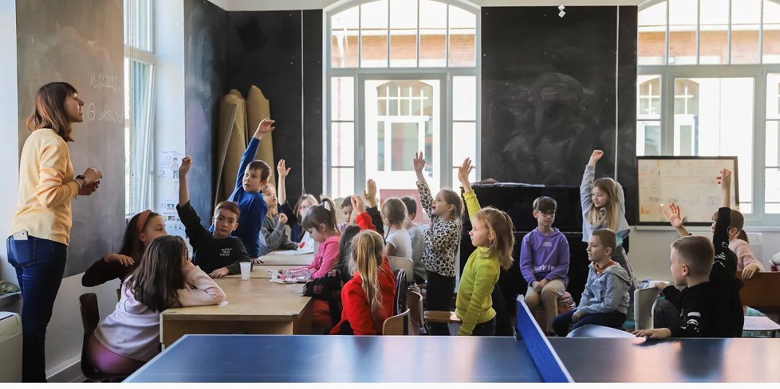 REAL School Budapest tweet media