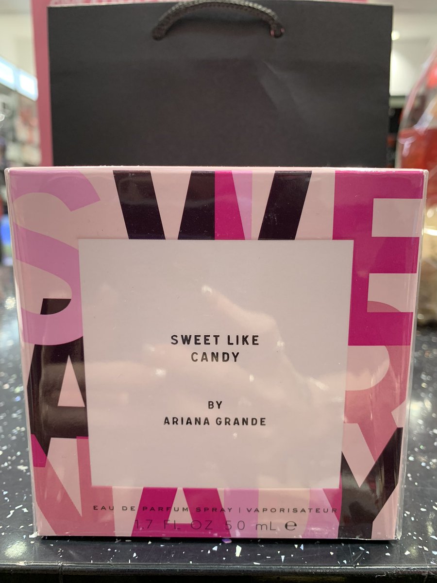 TpsHull2's tweet photo. These fragrances all have what us fragrances specialist call Gourmand ingredients, these are ingredients like vanilla, dewberry and Benzoin. Big way to recognise perfumes with these ingredients is that they will smell sweet or cake like. #MariasNFW #TPSNFW2022 https://t.co/3IHS5Q4DnT