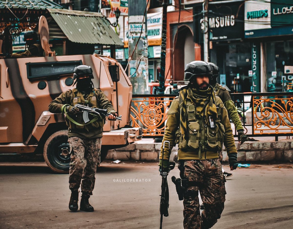galiloperator's tweet photo. There is no door that can keep out the devil.
.
Edited by:- @galiloperator 
.
©️ To its respective owner.
.
#indianarmy #commandos #crpfindia #valleyqat #lightroomedits #militaryphotography #crpfcommando https://t.co/37D3zOye8C