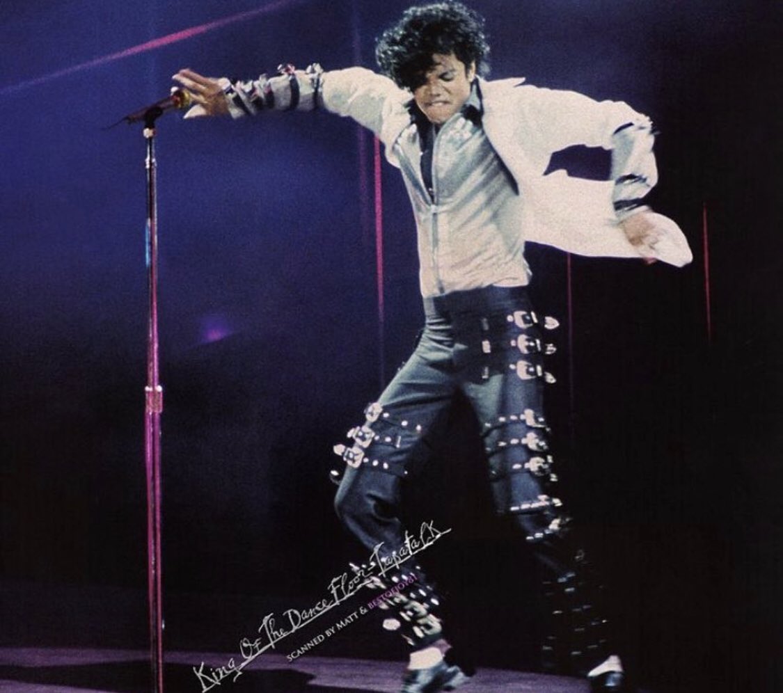 Michael Jackson looking like Prince there for a sec