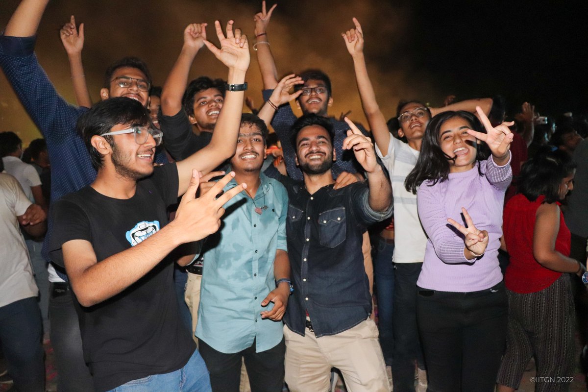 iitgn's tweet photo. .@BlithchronIITGN, an entirely student-run annual #cultural #fest of @iitgn, was back with a bang last weekend, power-packed with a variety of exciting online and offline events. The two-day hybrid fest ended with a blast in the form of a #DJNight.
#Blithchron #Blithchron2022 https://t.co/isfNitVEEU