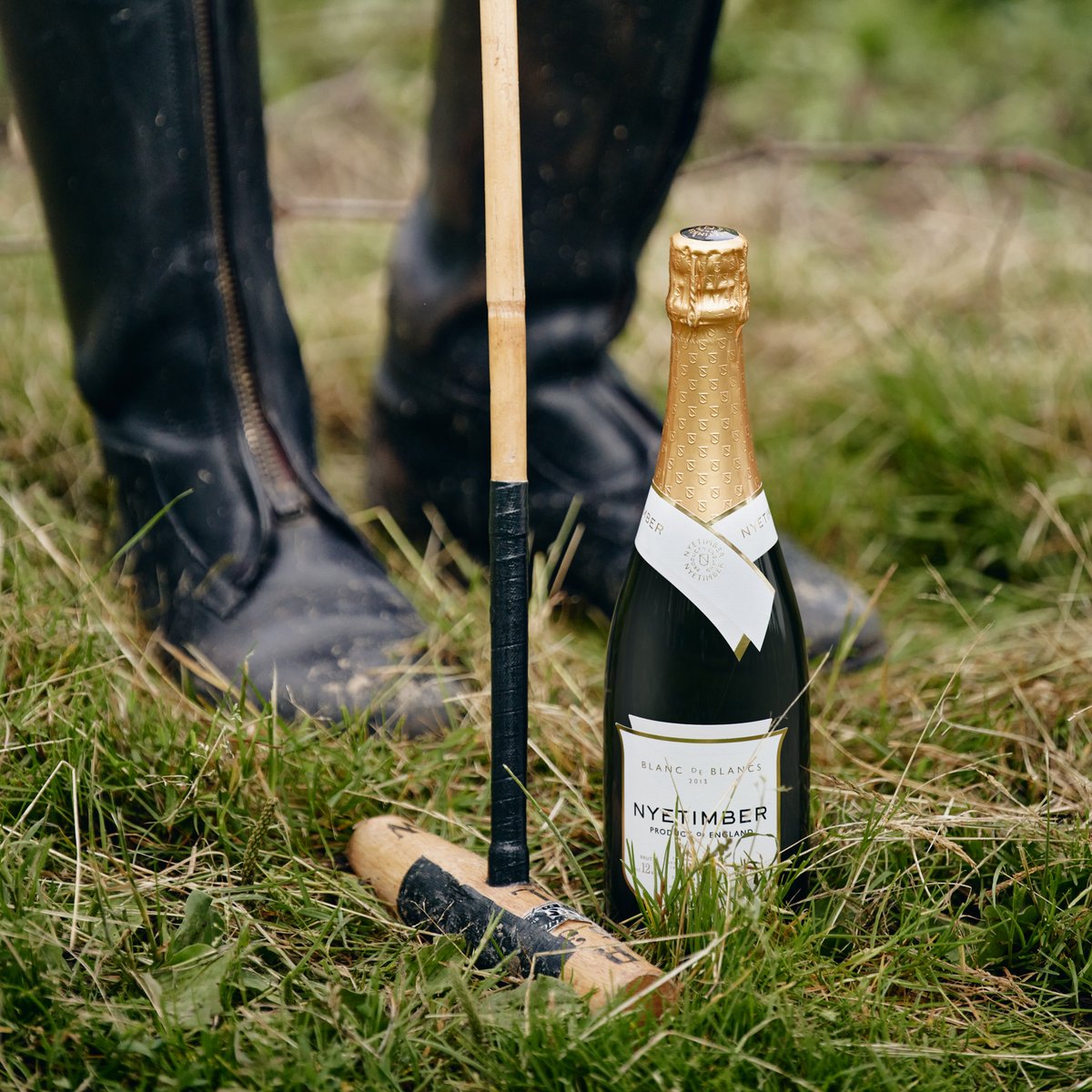 cowdraypolo's tweet photo. Spoil mum with world-renowned English sparkling wine this Mother's Day. Crafted locally, you can't beat the taste of @nyetimber. 🥂
.
#MadeGlorious #PerfectlyBritish https://t.co/8s26YtWEKk
