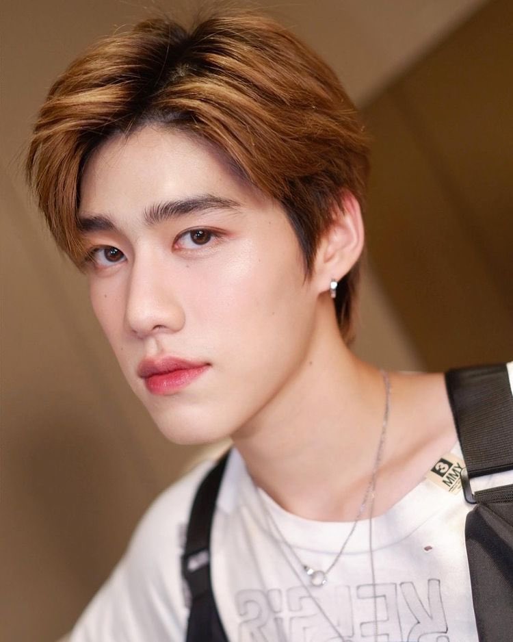 nongderrr's tweet photo. ความโกลว์ ความฉ่ำ ความอำพรรณของผิว

cr:minddmakeup https://t.co/hPPBMsENvb