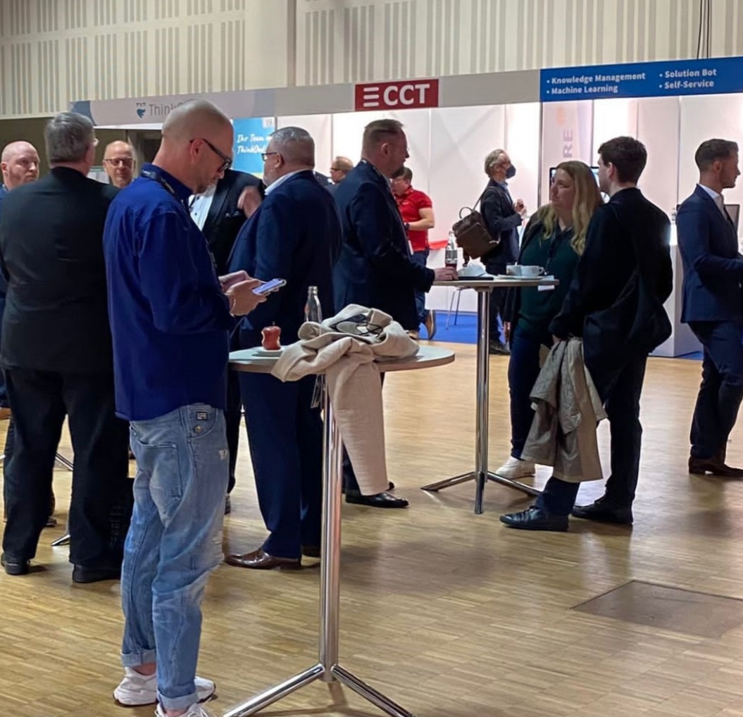 CCTSolutions's tweet photo. Grüsse von der CCW2022 in Berlin. Zurück zum persönlichen Gesprächen. Menschen kaufen von Menschen ! Wir freuen uns auf ein paar schöne Tage mit vielen alten und neuen Kontakten. Schauen Sie vorbei #multiexperience #kundenservice #cctsolutions #unifieddesktop https://t.co/2JiMAWxv3p