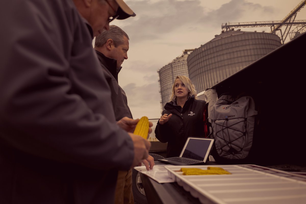 BrevantseedsUS's tweet photo. Today, we celebrate farmers, retailers, ranchers and all those who work hard day in and day out to feed the world. Happy #NationalAgDay! https://t.co/K0DmX8UXvG