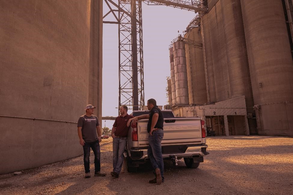 BrevantseedsUS's tweet photo. Today, we celebrate farmers, retailers, ranchers and all those who work hard day in and day out to feed the world. Happy #NationalAgDay! https://t.co/K0DmX8UXvG