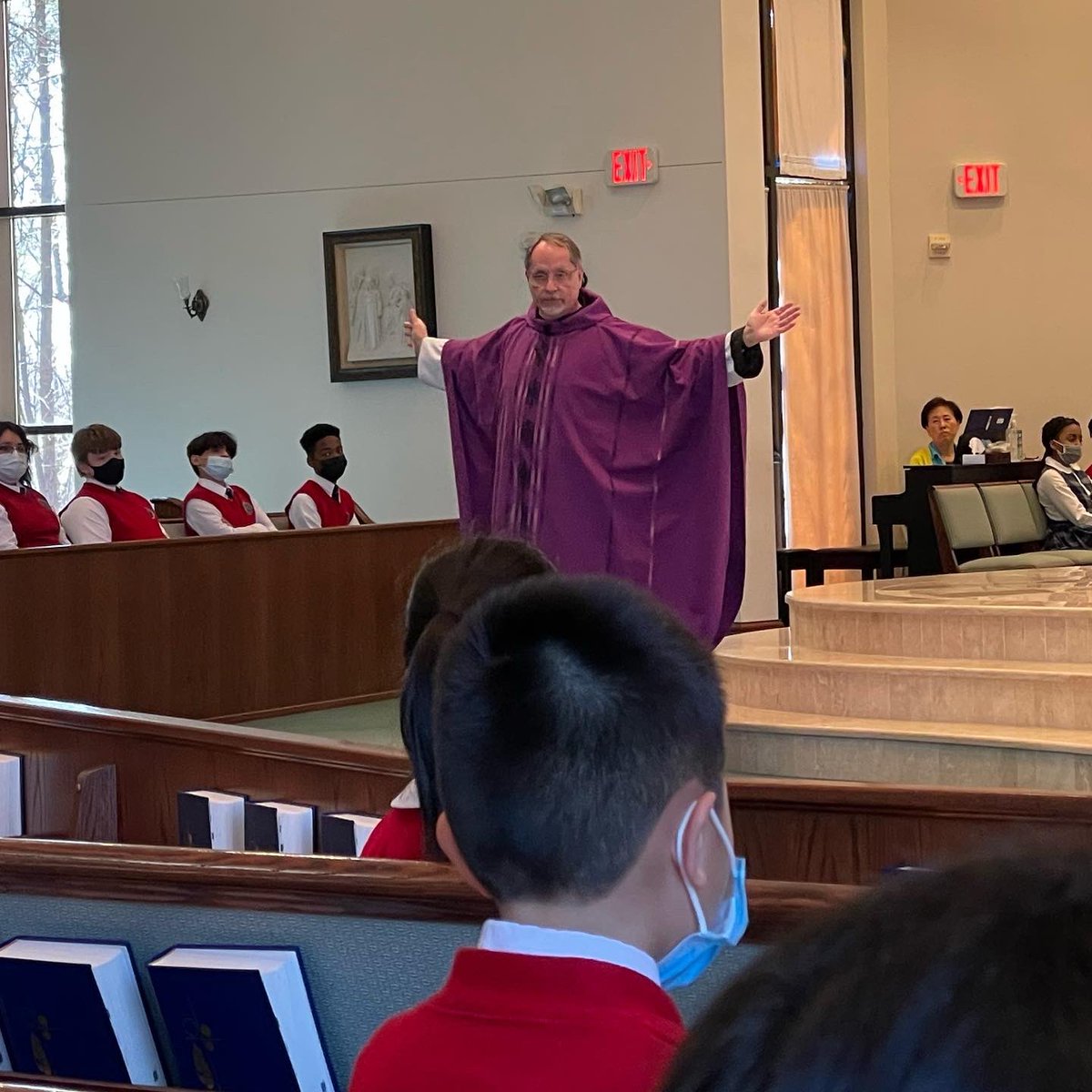 OLV_Tyrone's tweet photo. Thank you Fr John from @SPBCatholic for celebrating mass with OLV yesterday as we prepare for Easter. This is Fr John’s last mass with OLV as we are closing at the end of the year. Fr John’s support of our students over the years has been a true blessing. Thank you Fr John! https://t.co/rz1L8RIuvv