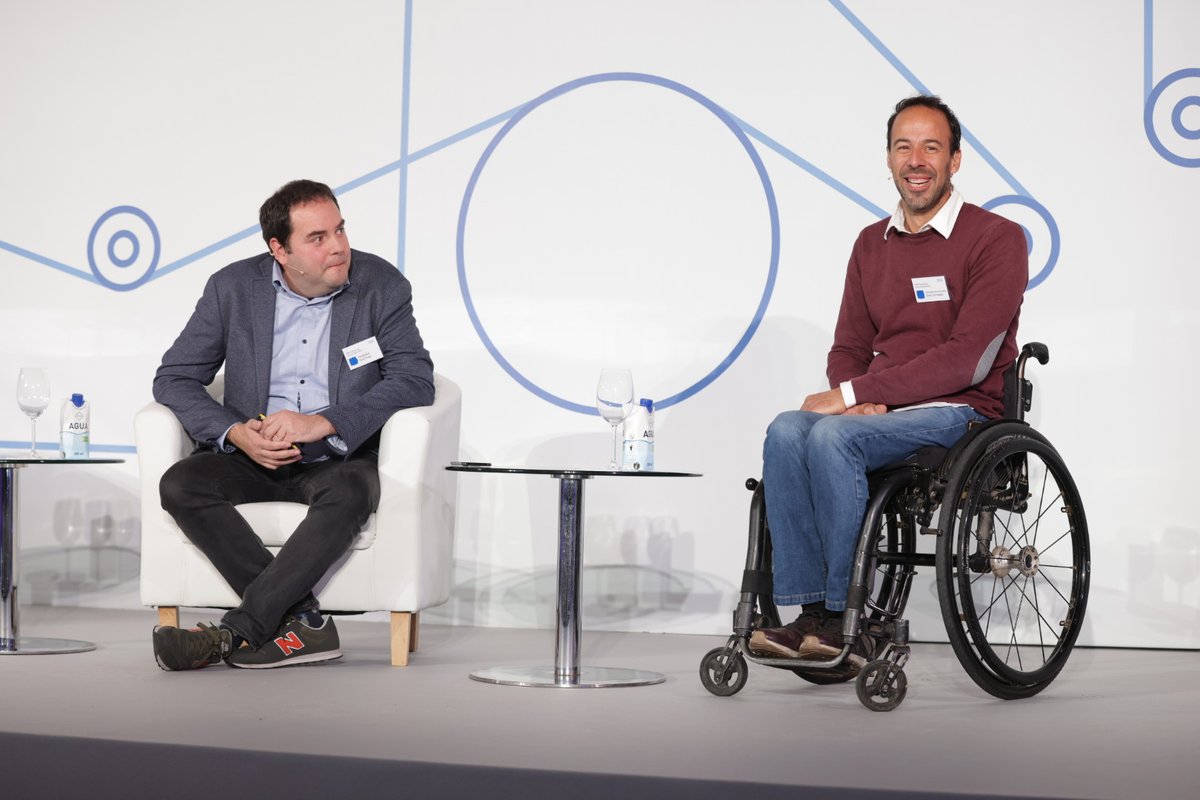 IBM_ES's tweet image. ¿Cómo la tecnología puede mejorar la vida de las personas? @jcoronadotenis director de @TRAMBcnOpen y Jordi Puig de @tridenia nos cuentan cómo funciona la app del torneo que incorpora un asistente virtual #IBMWatson assistant.  #TechSummitBarcelona