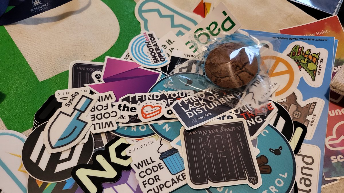 MishManners's tweet photo. Got the SWAG to prove it too ❤
#DevOpsSummit #Melbourne #IRL https://t.co/bhwNUZqAbD