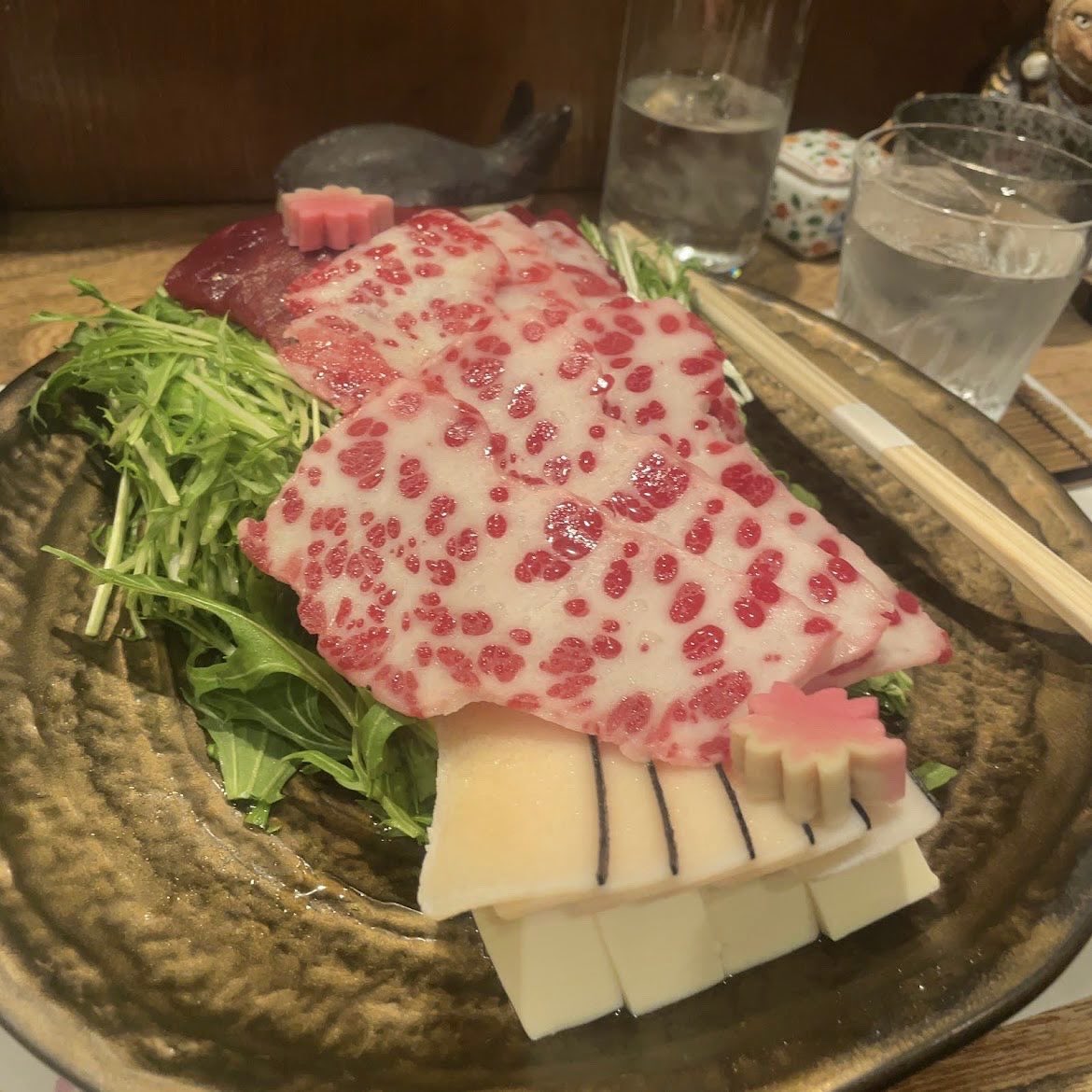 lrVB5RBVOUJBwWh's tweet photo. 【どおぞの】北新地
日本の食文化であるクジラ料理を提供してくださる😊

🧸グルメ↓Instagram↓
お店の感想やほか写真をInstagramで投稿しています💗
フォロー大歓迎‼️フォロバいきます🏃💨
https://t.co/aqK6BF8uRV
#フォロー #フォロバ #RT https://t.co/5lHU6fmjWv