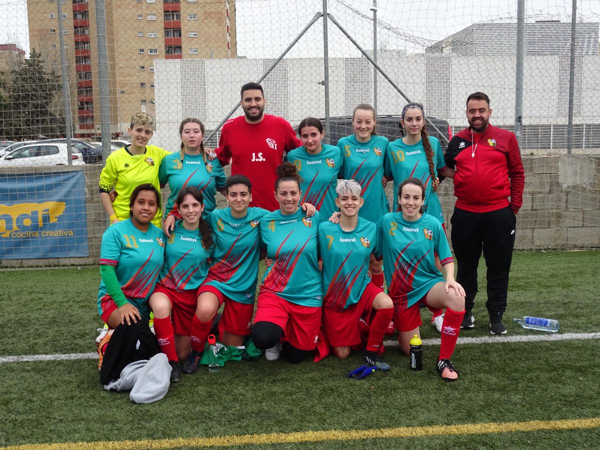 Amateur Fem 8-3 La Florida 

Nuestras chicas empezaron con un gran partido la 2a fase. El partido iba 4-0 a los 7’ con un inicio en modo 🚀 

Lucia ⚽️⚽️⚽️⚽️
Leyre ⚽️⚽️
Yaiza ⚽️
Almendra ⚽️

Bravo 💚❤️ 🙌🏻