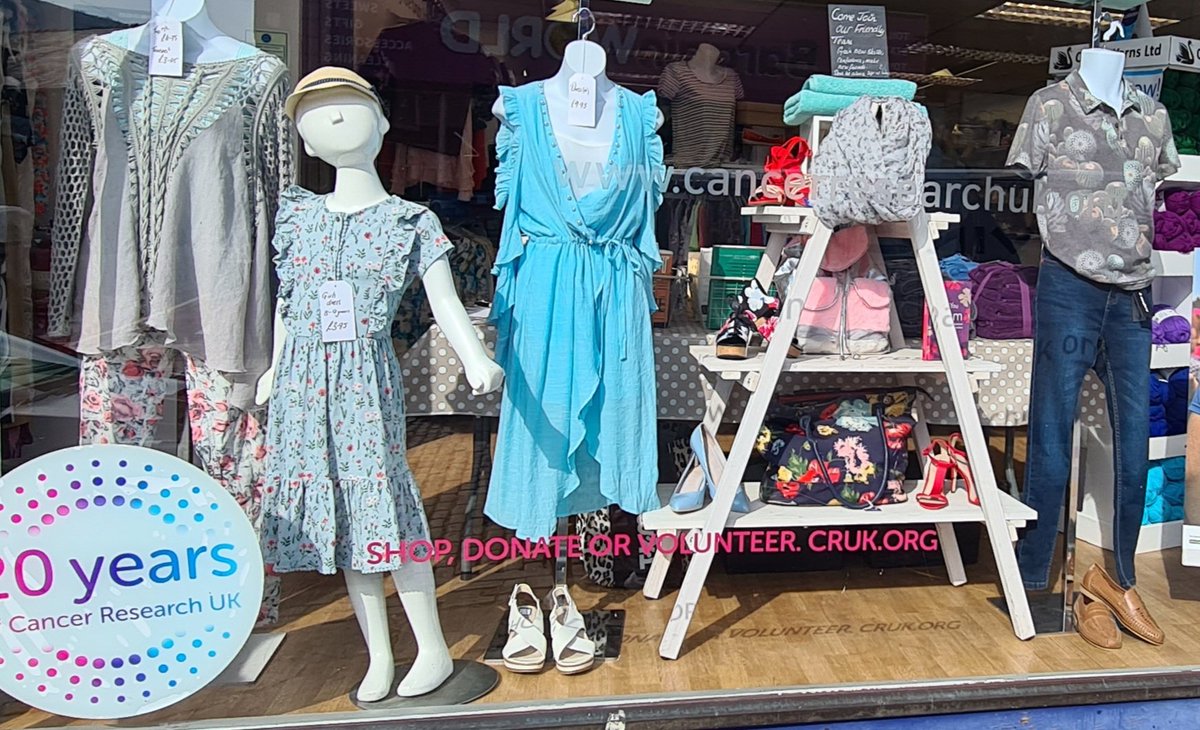 CrukRawtenstall's tweet photo. Mint, turquoise and Pinks lovely for spring. Brighten up your wardrobe today #spring #WindowWednesday #Flowers #20yearscruk #tescoturnspink @CrukRawtenstall @CRUKShops @sangregoryy @SU2CUK @raceforlife https://t.co/FWsk2Xk17P