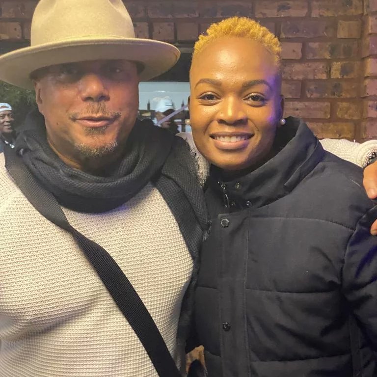 dineodanisa's tweet photo. @tboseZA @KayaOnAir 
Bona abuti T take me back to Las'night 
#Soulmeetshouse.
Please tell Howard that I can't stop telling people that he touched my hair he likes it 🤩🤩🤩❤ https://t.co/CsXtbFTZyM