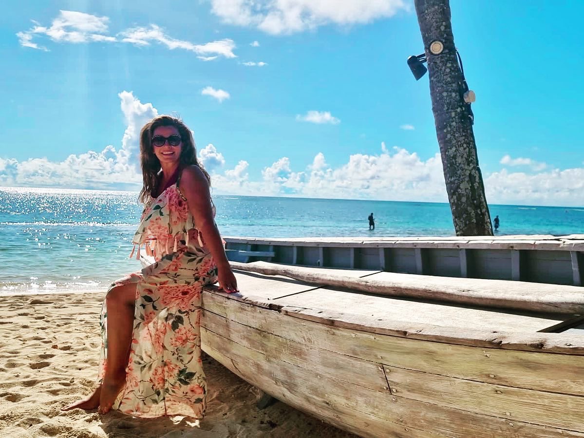 AnnetteMrsSA's tweet photo. Just had the best breakaway ever. Thanks #RealNet @BetterBondSA for an awesome #realachievers trip to #Mauritius We had a blast and Iβm ready to keep on #connectingheartsandhomes https://t.co/hXZQZ3eUUl