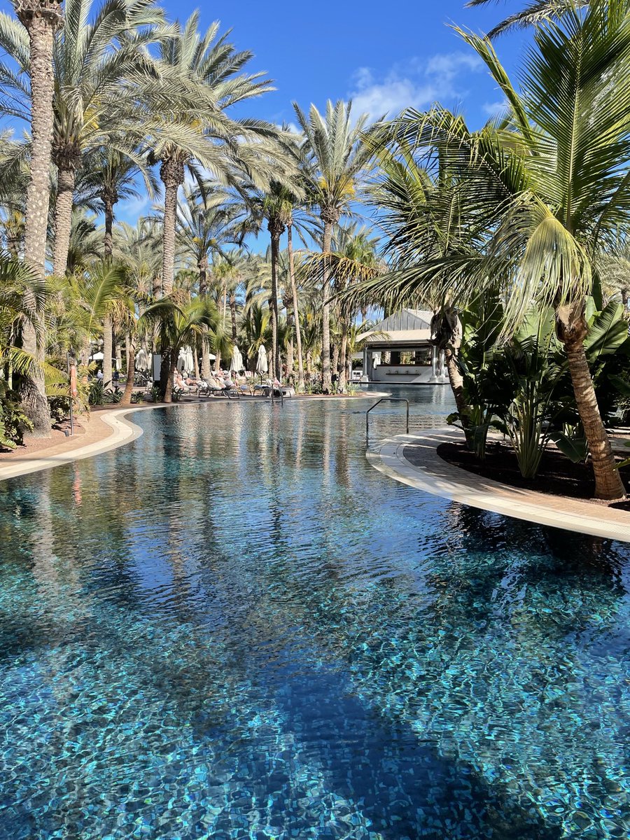 jameswright770's tweet photo. Glorious week off last week at @Lopesan to fully relax and recharge the batteries ☀️ 🔋 #annualleave #recharge #lopesan https://t.co/5cXtQIGAIz