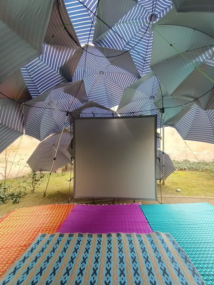 EcoShowboat's tweet photo. Continuing to work on the installation timings for our beautiful #pangolinpavillion The Pangolin Pavillion will host events, gatherings, performances and discussions on all our stops on the #Shannonvoyage22
#ecoshowboat
#artscouncilat70
#creativeir
#Scienceireland
#parasols https://t.co/0XLRLWRePA
