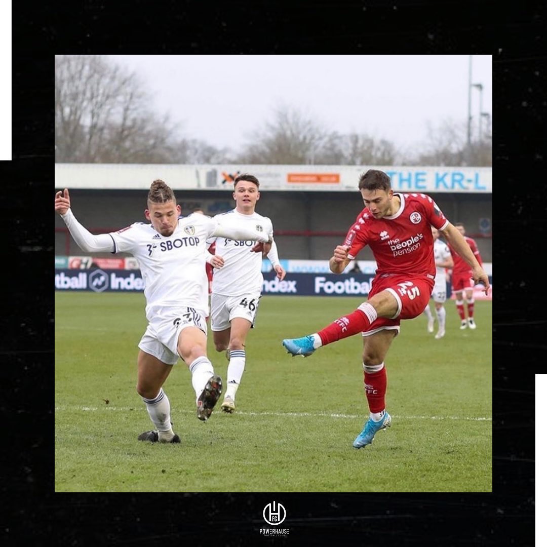 PowerhauseAcad's tweet photo. 𝗬𝗼𝘂 𝗻𝗲𝘃𝗲𝗿 𝗸𝗻𝗼𝘄 𝘄𝗵𝗼’𝘀 𝘄𝗮𝘁𝗰𝗵𝗶𝗻𝗴 👀

@crawleytown player @NickTsaroulla was in attendance for the U11s game on Sunday, lending his support and advise to the boys in a hard fought game!

Swipe to see @NickTsaroulla in action ➡️

#WeArePHA 💚 https://t.co/ifugQZW9SU