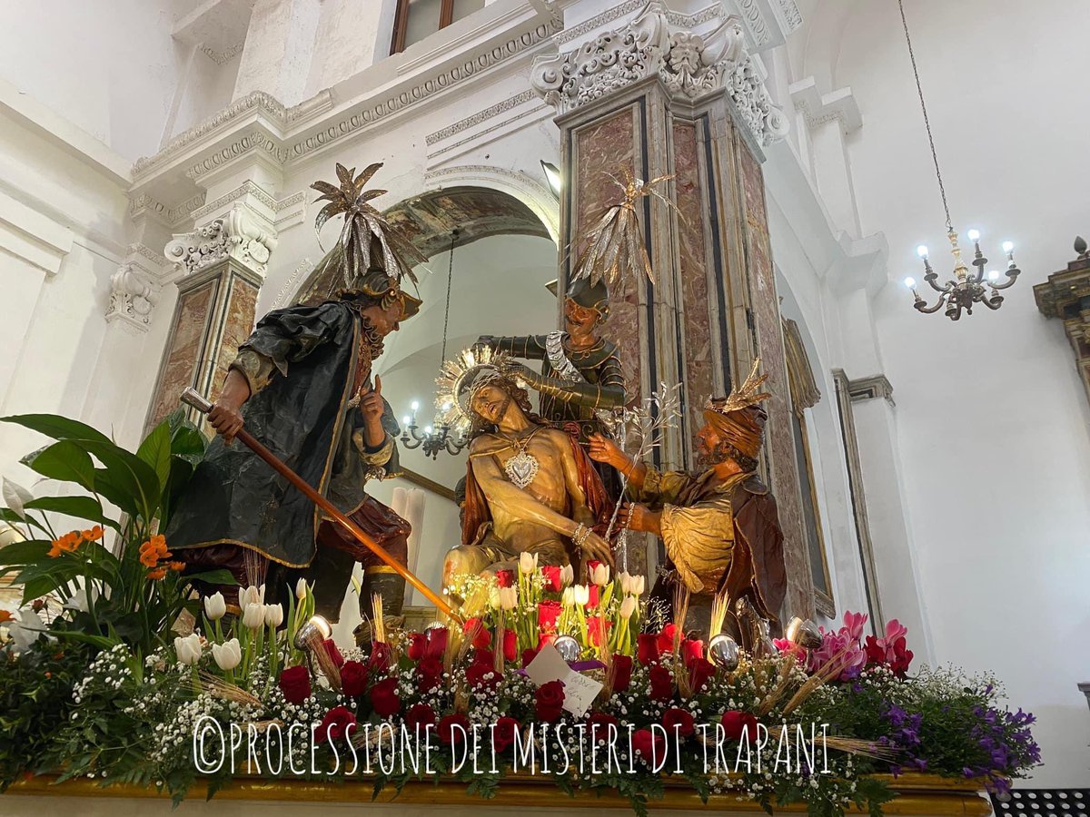 MisteriTrapani's tweet photo. 10*Scinnuta 
#Trapani 
#Scinnuta #SettimanaSanta https://t.co/DAVpVRkzUq