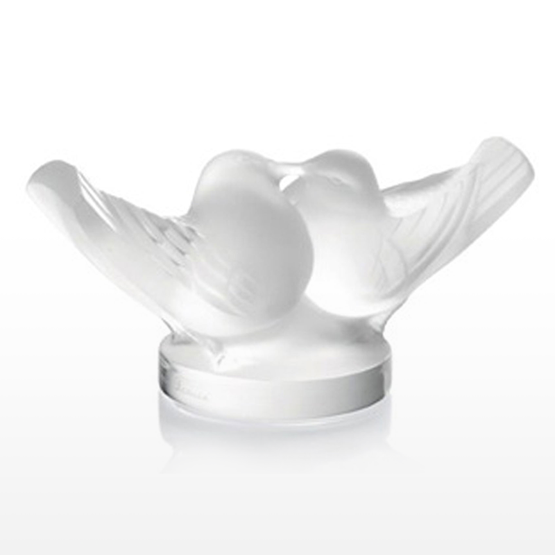 The_Chinashop's tweet image. This delightful pair of Lalique Lovebirds are interlocked in an intimate embrace, a lovely gift for a wedding, engagement or anniversary! ow.ly/8HqT50IkZiQ

#Lalique #Lovebirds #Birds #Animals #Nature #Crystal #Home #Decor #Gift #Giftideas
