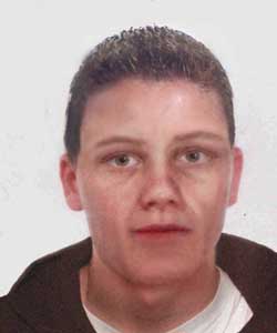 missingpeople's tweet photo. On Robert Williams' 20th missing day, we re-appeal for new information on his disappearance. Robert was 15 when he was last seen in #Neath, #WestGlamorgan on 22 March 2002. The image on the right shows how Robert may look today.
#findRobertWilliams
https://t.co/VY9u0dmLZb https://t.co/bgIGB9aM9o