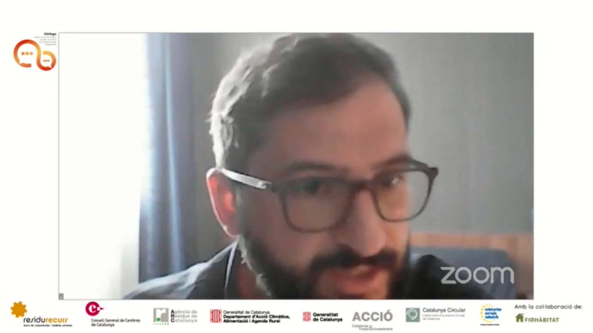 residuorecurso (@residuorecurso) on Twitter photo ♻️ Sergio López de <a href="/CoCircular_ES/">CoCircular</a> ens parla de la base de materials, sistemes de retorn i xarxa d’empreses amb materials reciclats
#CicleDiàlegs
<a href="/residuscat/">Agència de Residus</a> <a href="/ClusterResidus/">Clúster Residus</a> <a href="/mediambientcat/">Medi Natural.Gencat</a> <a href="/agriculturacat/">Agricultura</a> <a href="/accio_cat/">ACCIÓ</a> <a href="/eencat/">EEN Catalonia</a> <a href="/cambrescat/">Consell General de Cambres de Catalunya</a> <a href="/firhabitat/">FIRHÀBITAT</a> ♻️ Sergio López de <a href="/CoCircular_ES/">CoCircular</a> ens parla de la base de materials, sistemes de retorn i xarxa d’empreses amb materials reciclats
#CicleDiàlegs
<a href="/residuscat/">Agència de Residus</a> <a href="/ClusterResidus/">Clúster Residus</a> <a href="/mediambientcat/">Medi Natural.Gencat</a> <a href="/agriculturacat/">Agricultura</a> <a href="/accio_cat/">ACCIÓ</a> <a href="/eencat/">EEN Catalonia</a> <a href="/cambrescat/">Consell General de Cambres de Catalunya</a> <a href="/firhabitat/">FIRHÀBITAT</a>